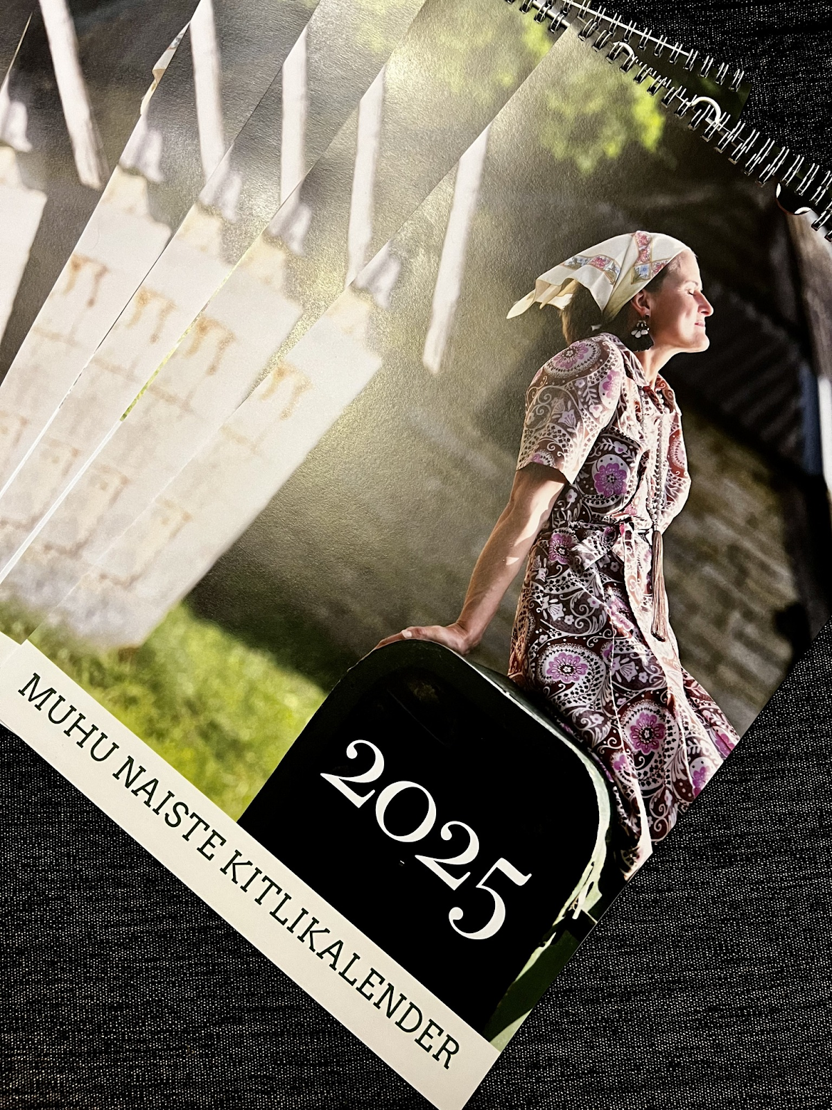Muhu naiste kitlikalendri pildistamine 2024